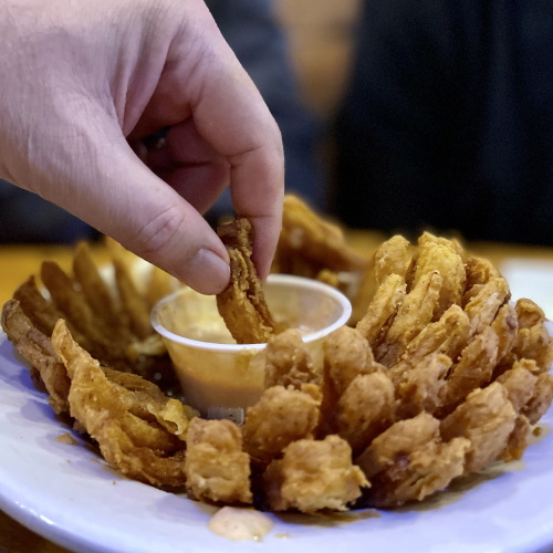 FOOD-bloomingOnion